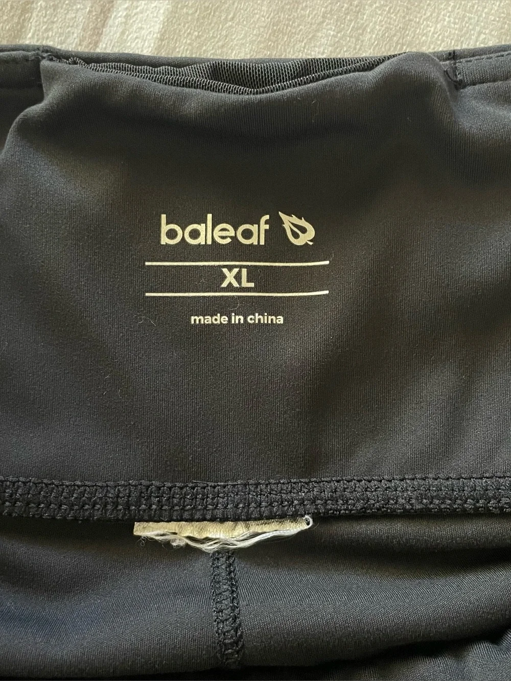 Baleaf Capri Leggings Women’s XL Black Pockets High Waisted Activewear Outdoors - Picture 9 of 12